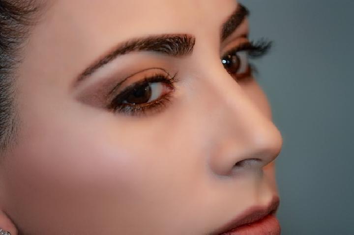 Banyak Digunakan Aktris Korea, Apa Itu Make Up Flawless?